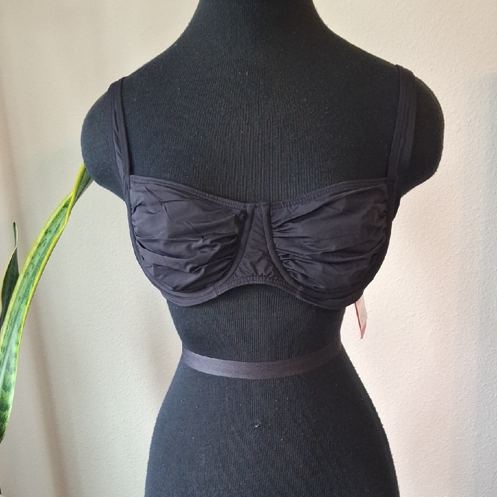 Kate Spade Black Ruched Bikini Top with Sweetheart Neckline Size L